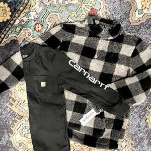 Boys Carhartt Longsleeved T-shirt & Teddy Fleece